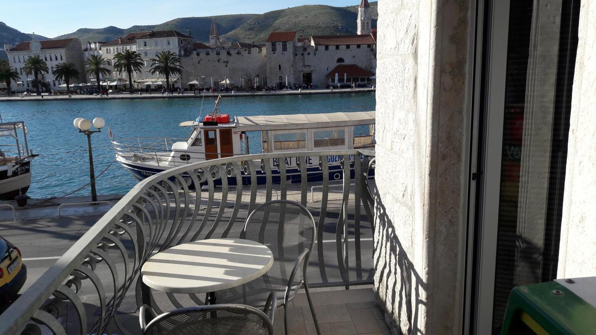 Villa Tudor Trogir Luaran gambar