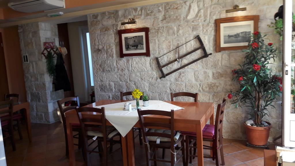 Villa Tudor Trogir Luaran gambar