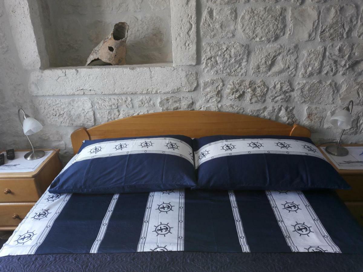 Villa Tudor Trogir Luaran gambar